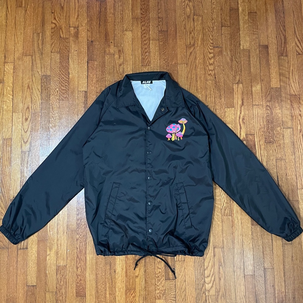 Men’s Black windbreaker